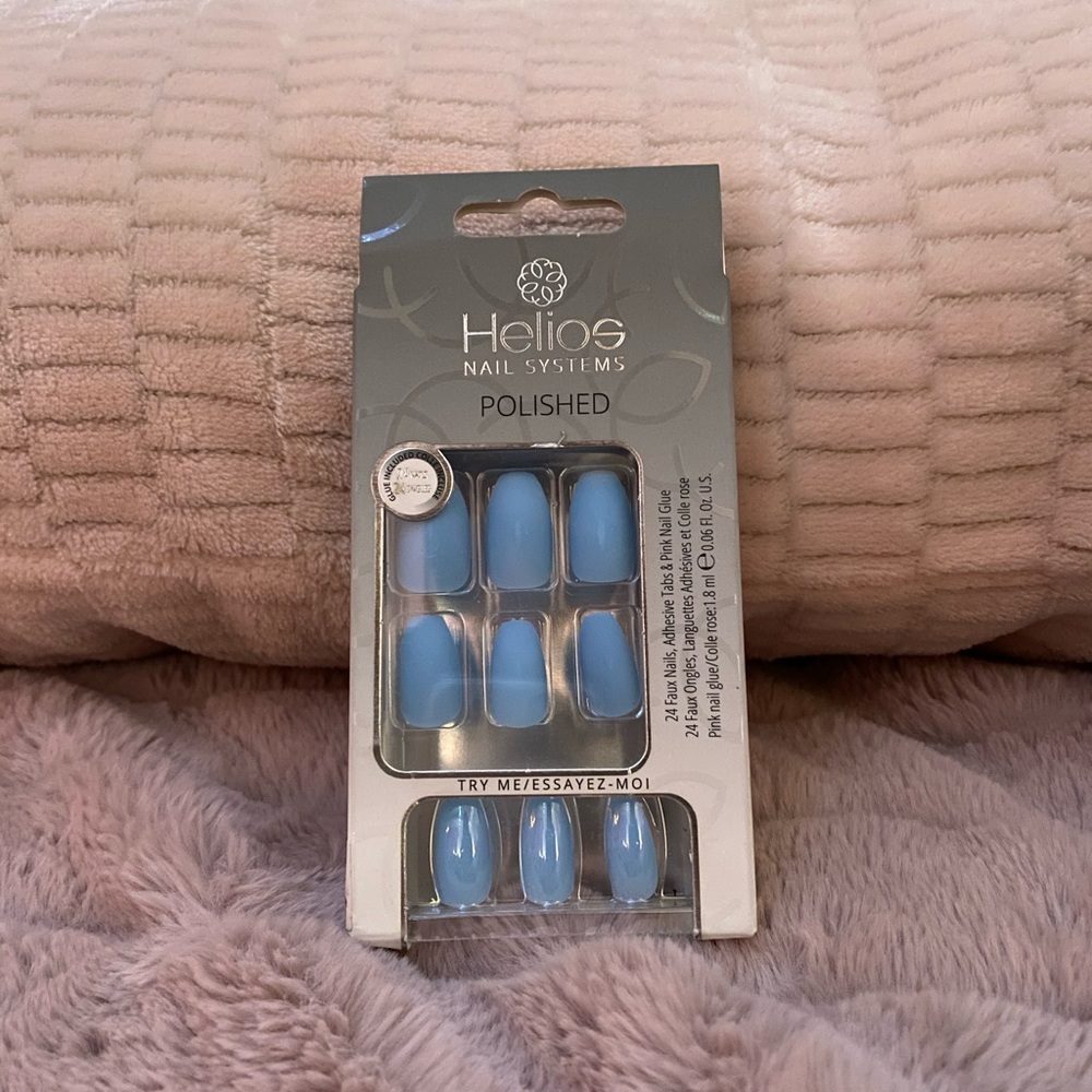 Helios Faux Nails